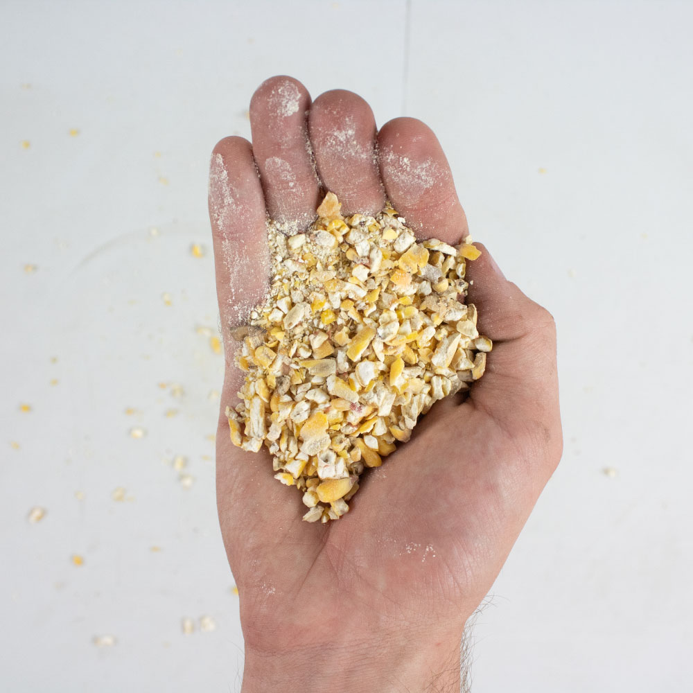 Cracked Corn Animal Feed, 50 Lb Bag